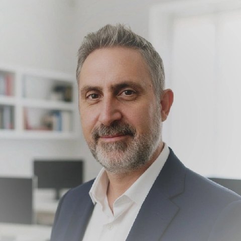 Portrait of Basilio Bentivegna, founder of Olymuse.ai